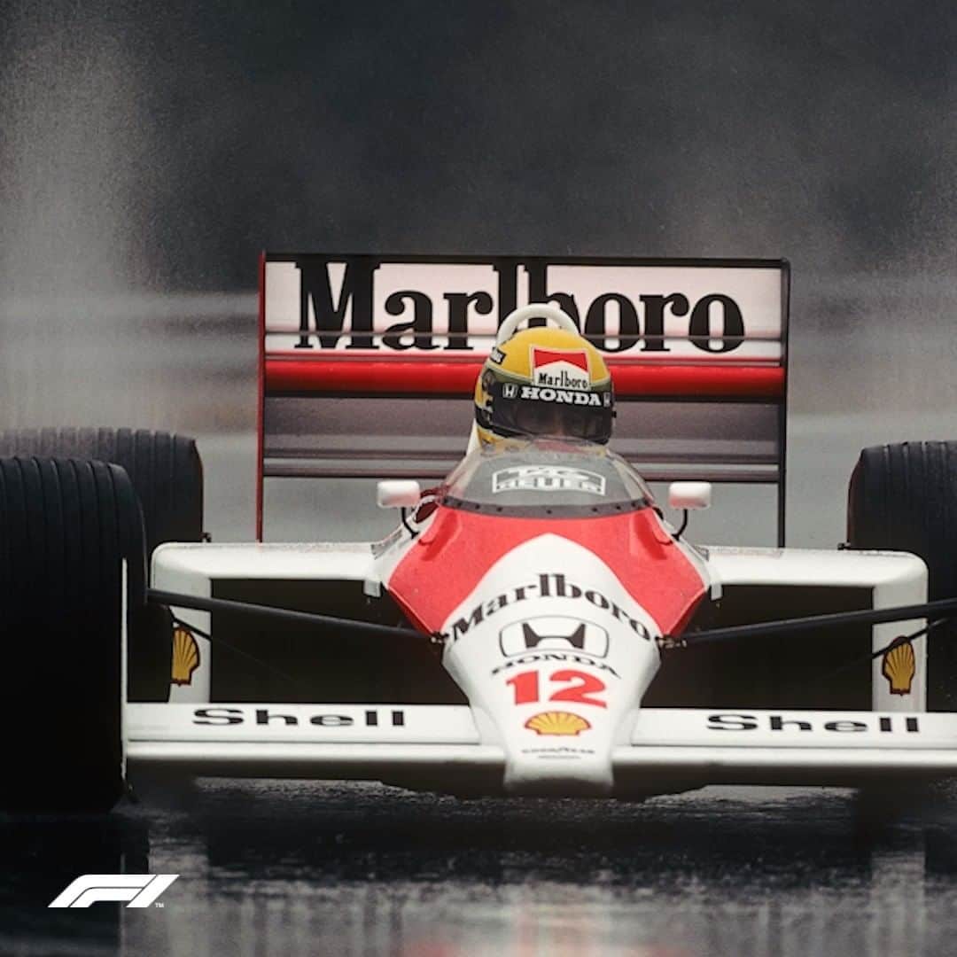 F1のインスタグラム：「Sexiest F1 cars ever? 😍 The @mclaren MP4/4 is right up there!   Which car is your favourite? Take a look at our top 🔟 list of F1's most gorgeous racing machines, up now on YouTube and F1.com 🎥  #F1 #Formula1 #McLaren #Senna #Prost」