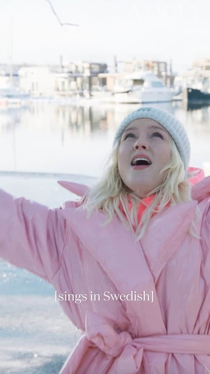 British Vogueのインスタグラム：「What does your ideal night look like? Presumably it doesn’t involve stripping down to your swimsuit in the snow and plunging into a frozen lake. But Swedish singer-songwriter #ZaraLarsson likes to start her evening with an ice bath and end it with noodle soup in bed. Watch her Perfect Night In video for a tour of the pop star’s home – and proof she really did get in that water.   Directed by Simon Gustafsson.」