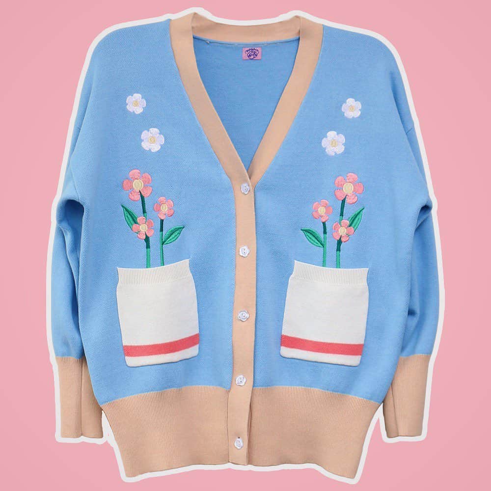 meyocoのインスタグラム：「☀️🌸 Spring Day Cardigan 🌸☀️ has been restocked and is now available in sizes S-4XL! It’s 100% cotton jacquard knit cardigan with embroidered details + flower buttons. ✨☀️ Link in bio! (Apparel store)」