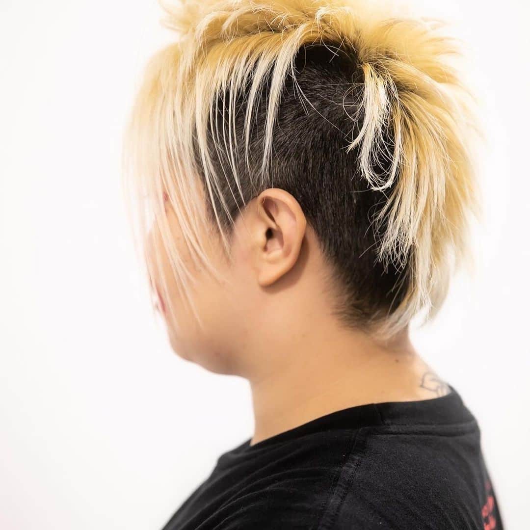 刀羅ナツコのインスタグラム：「Hair style. . . #stardomwrestling #oedotai  #大江戸隊 #natsukotora #刀羅ナツコ #hairstyle」