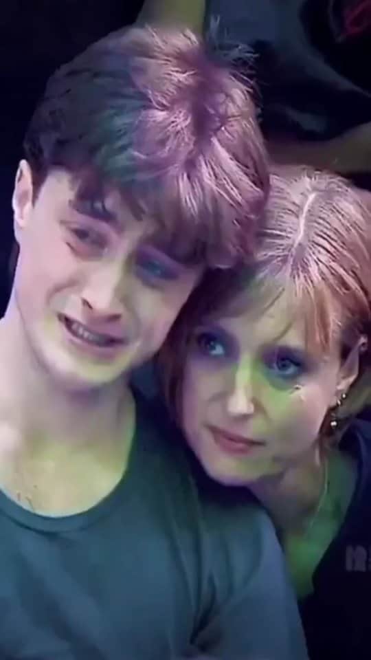 ダニエル・ラドクリフ（ファンアカウント）のインスタグラム：「@r88grint @emmawatson   #Throwback #tbt #harrypotter #potter #danielradcliffe #ronaldweasley #hermionegranger #gryffindor #slytherin #ravenclaw #hufflepuff #hogwarts #emmawatson #rupertgrint #tomfelton」