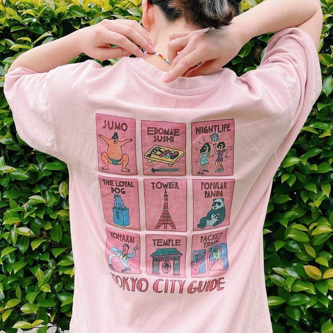 金井美樹 のインスタグラム：「🍣﻿ #Tokyo﻿ #summerfashion﻿ #プリントTシャツ﻿ #ピンク」