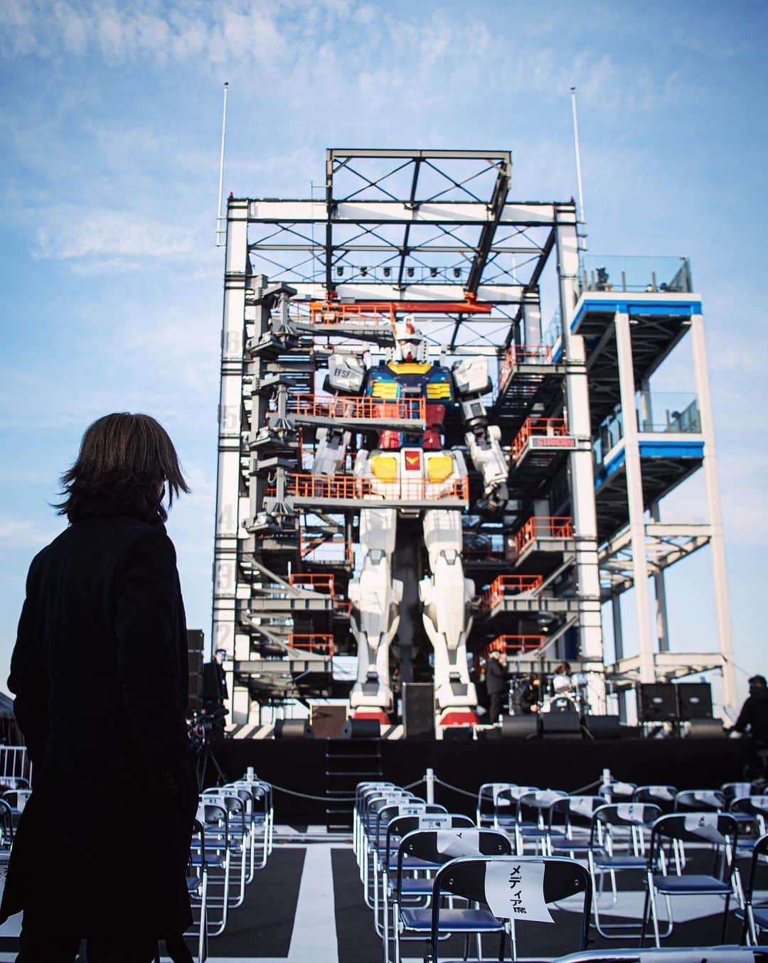 SUGIZOさんのインスタグラム写真 - (SUGIZOInstagram)「そして・・・今日はRX-78、ガンダムの日！  こんなに嬉しいことは無い。 僕には帰れるところがある。  ガンダムと共に宇宙へ飛翔したい！  #ガンダム #GUNDAM」7月8日 23時31分 - sugizo_official