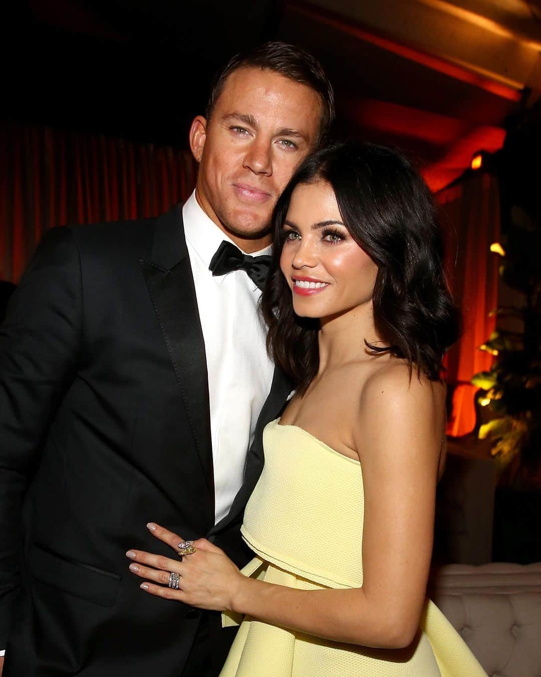 Just Jaredのインスタグラム：「The home that Channing Tatum and Jenna Dewan lived in during their marriage has finally sold. Tap this photo at the LINK IN BIO for all details and to take a look inside the house! #ChanningTatum #JennaDewan Photos: Getty, Backgrid」