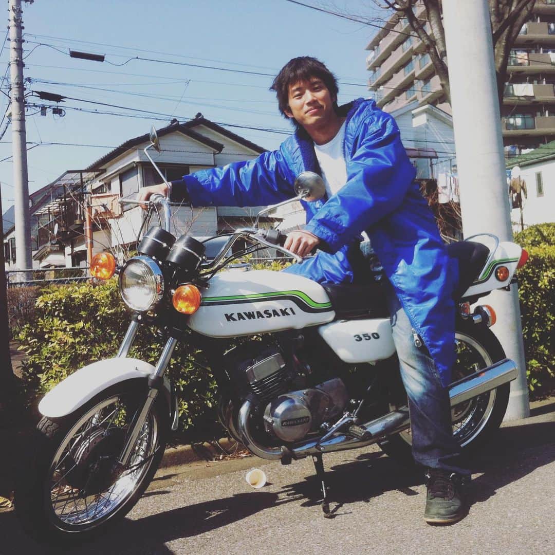 三浦貴大さんのインスタグラム写真 - (三浦貴大Instagram)「_ バイクをいじってたころもありました #クローバー #奈良友基 #僕が昔乗っていたのはGB250クラブマン」9月23日 11時23分 - takahiromiura_official