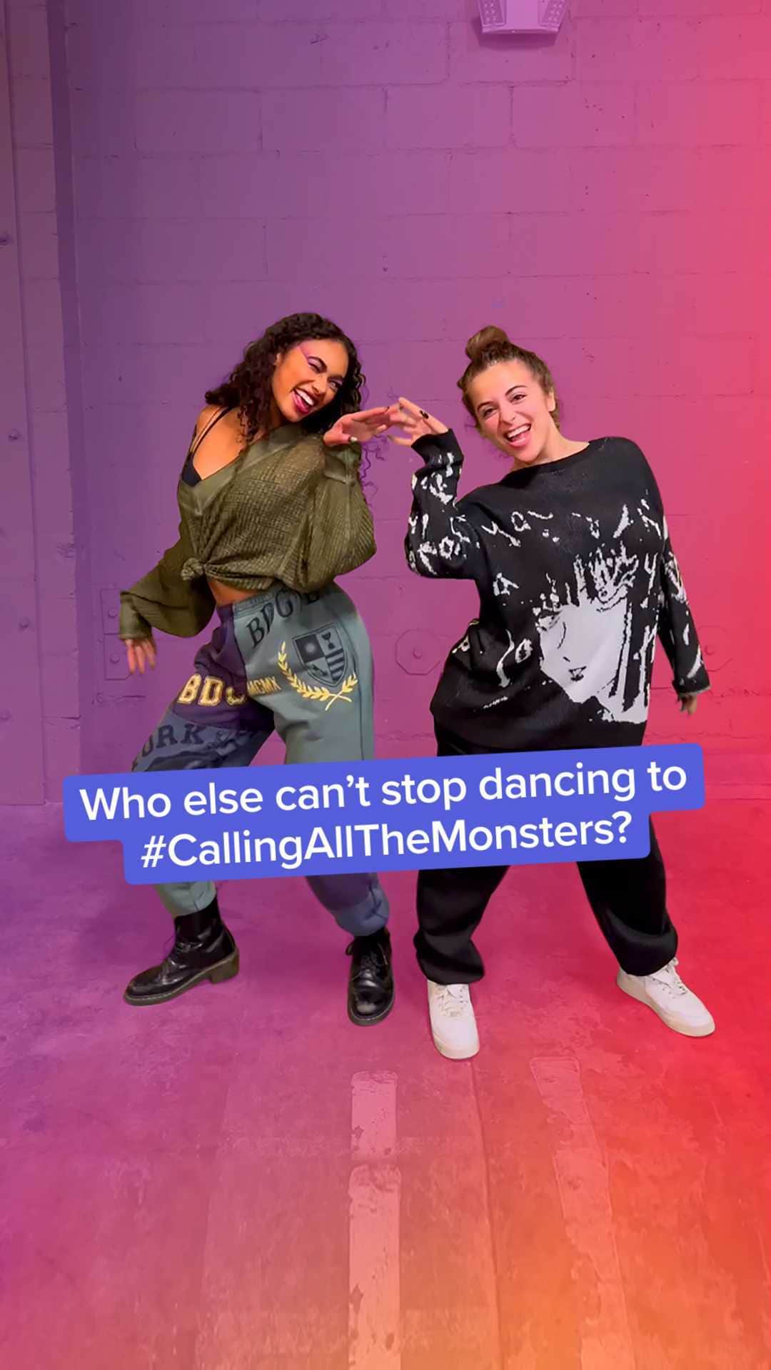 Disney Channelのインスタグラム：「@chandlerlkinney and @babyariel pawfectly transformed into Willa and Wynter 🐾 Who else can’t stop dancing to #CallingAllTheMonsters? #ZOMBIES」