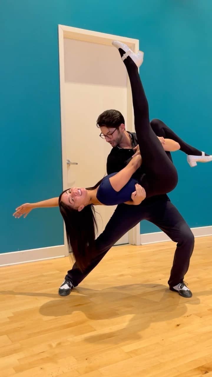 Brittany Rennerのインスタグラム：「Private lesson #5 with @paulmontagneseofficial 💃🏽 Vulnerability is sexy.」