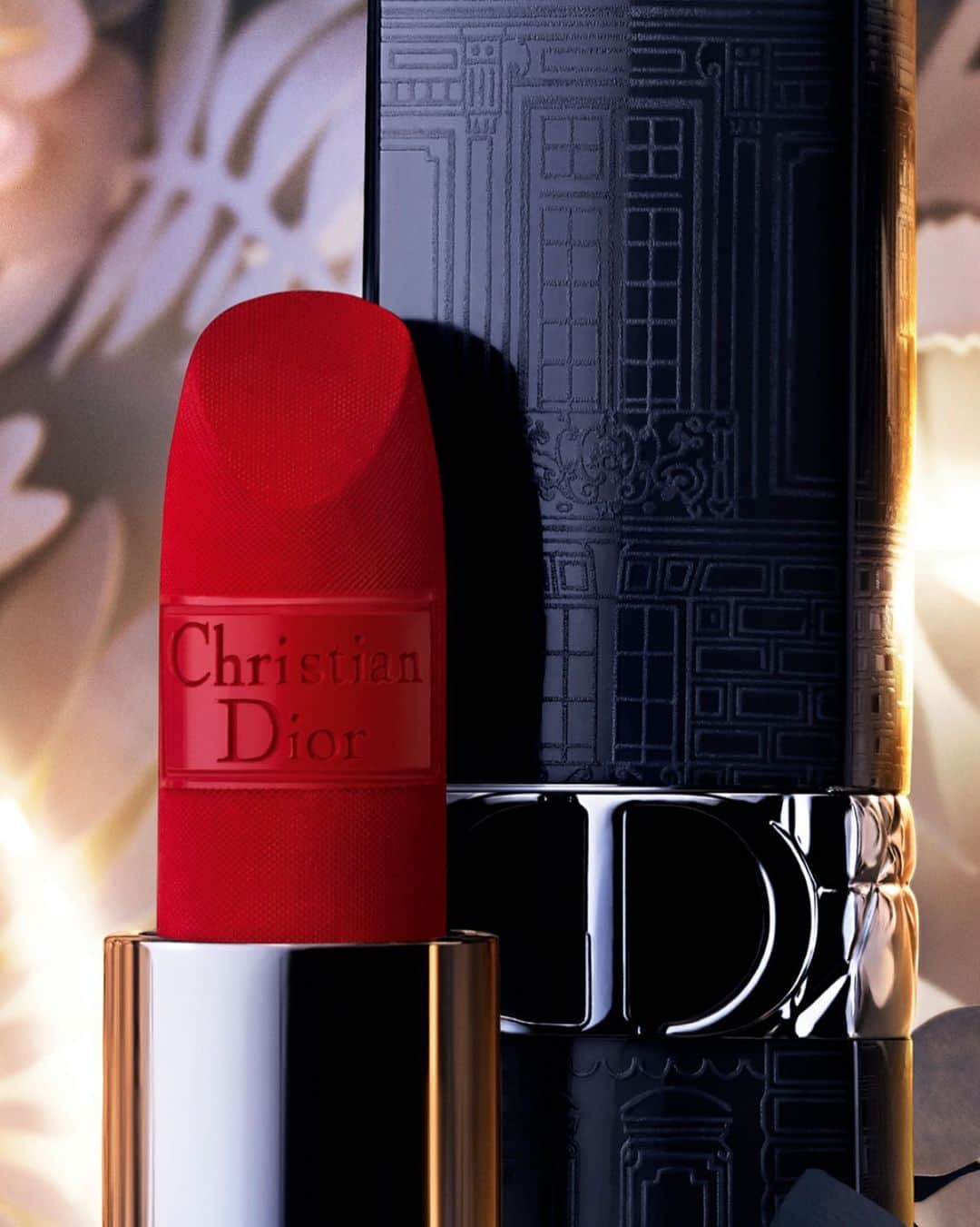 クリスチャンディオールのインスタグラム：「For irresistible lips this holiday season, discover the limited-edition of the iconic Rouge Dior and its night blue packaging engraved with the image of the House’s iconic façade! • ROUGE DIOR 858 Red Pansy Limited Edition • #DiorBeauty #DiorMakeup #DiorHoliday #DreamInDior #RougeDior」