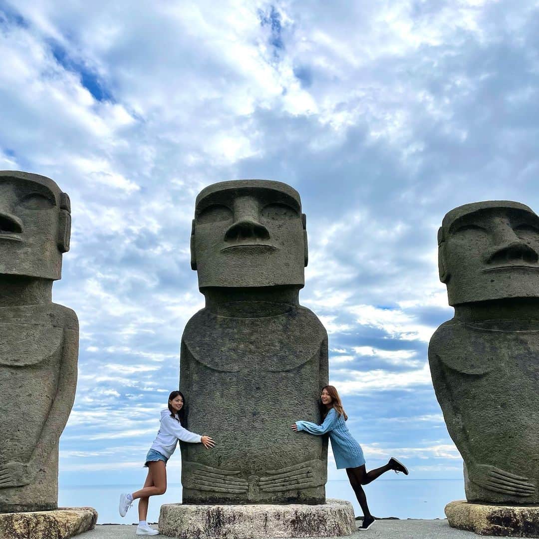 市原彩花さんのインスタグラム写真 市原彩花instagram Moai Statues In Japan 念願のモアイ 日本で1番来たかった場所 宮崎県のサンメッセ日南 いつかイースター島へ行ってモアイを見るのが夢な私にとって 日本でもモアイが見れて大感激 ここの