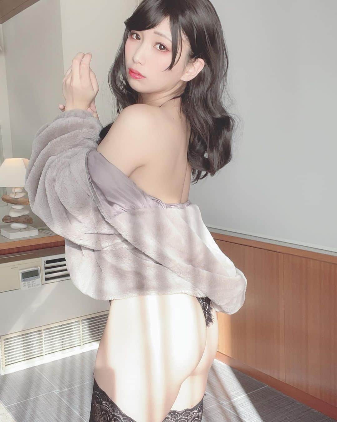 望月もち子のインスタグラム：「#コスプレイヤー自画撮り部 #cosplayers #sexy #lingerie #japan #cosplaying #sexylingerie #cute #followｍe  #love #goodnight」