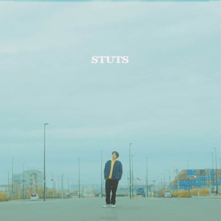 STUTSのインスタグラム：「STUTS - One (feat. tofubeats) [teaser] 12/15(水)にtofubeatsさんを招いた新曲「One (feat. tofubeats)」がリリースされます。 Apple Music, Spotifyにてプリアドとプリセーブが開始されました。 12/15(水) 21時に僕のYouTubeチャンネルにてMVもプレミア公開されます。  STUTS - One (feat. tofubeats)  will be out on Dec 15. MV premiere at 9pm Dec 15(JST) on my YouTube channel. Pre-add / Pre-save is available on Apple Music / Spotify.」
