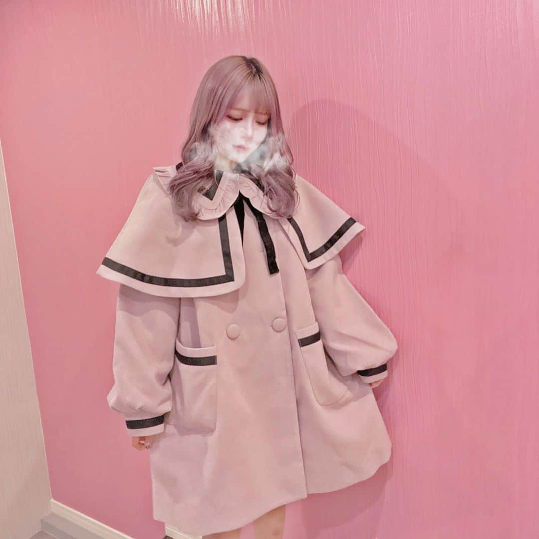 日本アウトレットストア pium ケープコート ピンク 量産型コート【最短