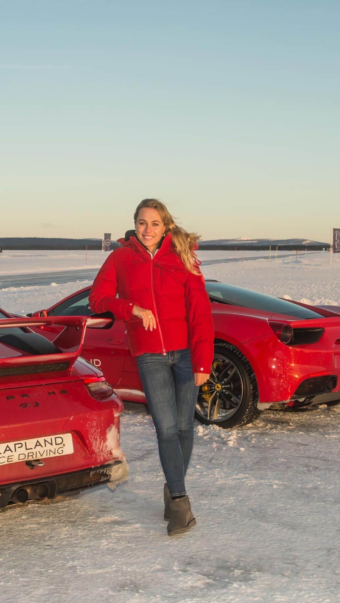 ソフィア・フロルシュのインスタグラム：「WOW WOW WOW!!! Really enjoyed my time at @lapland_ice_driving in Lapland! What a place! ❄️ Definitely recommending it to everyone who wants to have some fun with cool cars and get a better driver! Really loved it! ❄️❤️ // @lapland_ice_driving // #sophia #sophia99 #changeagent #racegirl #racing #motorsport #icedriving #drifting #lake #frozen」
