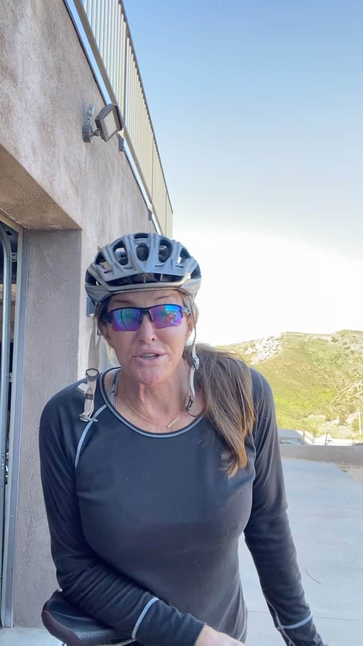 Caitlyn Jennerのインスタグラム：「Biking morning! Wow! All I can say is it always is rewarding when you push yourself. Whether it’s business, personal relationships, or exercise let’s get it goin!」