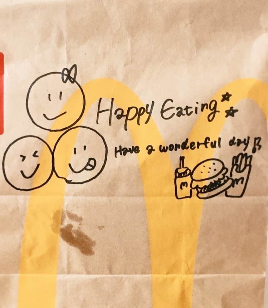 佐野玲於のインスタグラム：「Happy Eating!! Have a wonderful Monday!!  @mcdonalds  @mcdonaldsjapan   #mcdonalds  #smile」