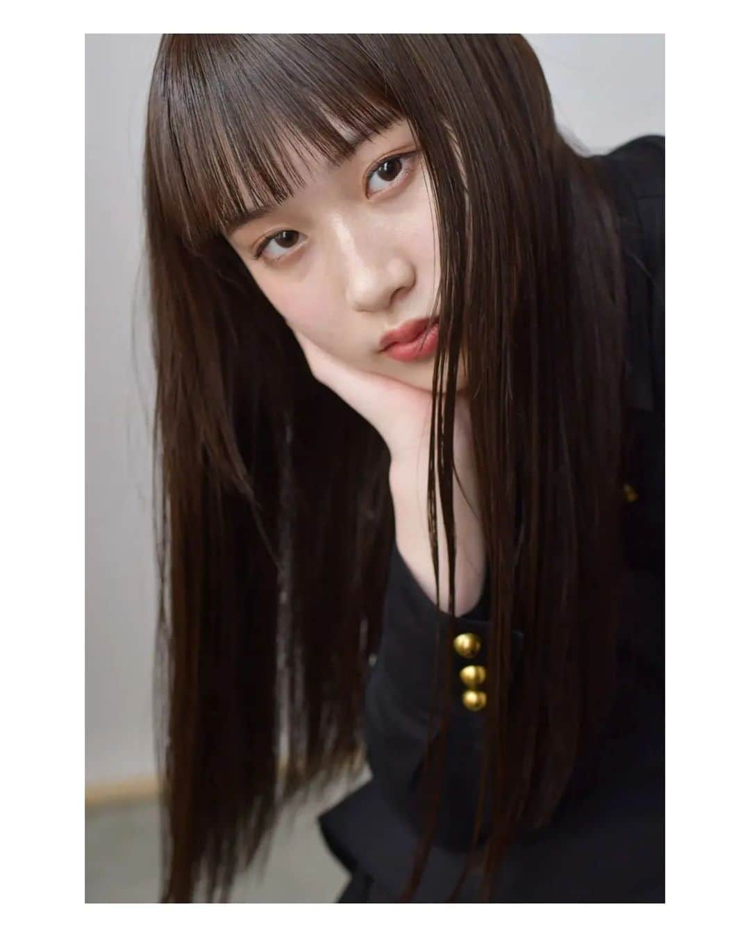 クマモトタツヤのインスタグラム：「. #ほしなめいく  Make up / HOSHINA (switch) Hair color-styling / HOSHINA (switch) Hair cut / AKO MATSUMOTO (switch) Guest / MANAMI (switch guest 2nd year) Photo / T.KUMAMOTO (switch)  #kumaxGIRLS #福岡のスイッチで髪切る女の子 #kumaxMANAMIi #クマナリ #photobykumamoto」