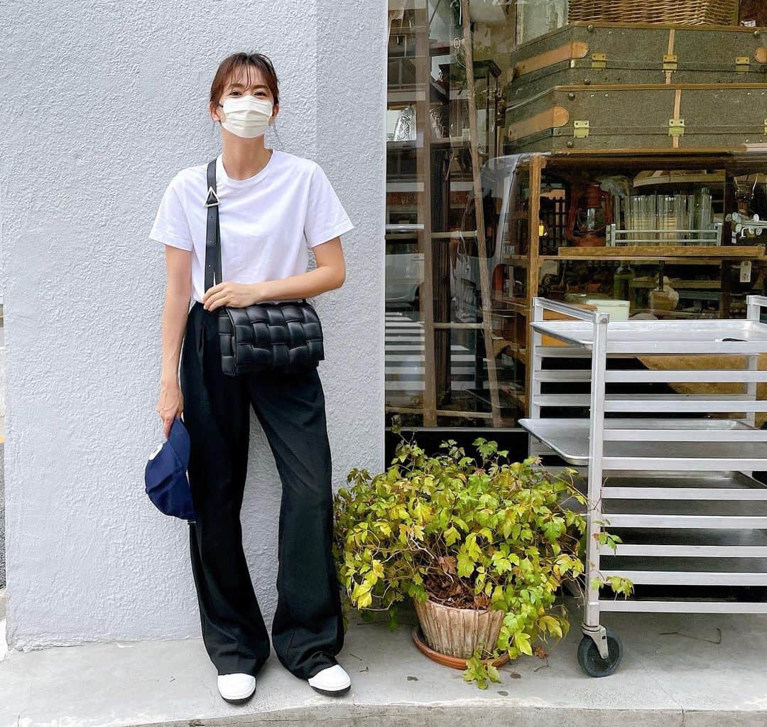 東原亜希さんのインスタグラム写真 東原亜希instagram 今朝はアクセをつける時間もなく バッタバタ おしゃマスクに助けられました D Masque ゴムの色がかわいい 5月日 17時42分 Akihigashihara