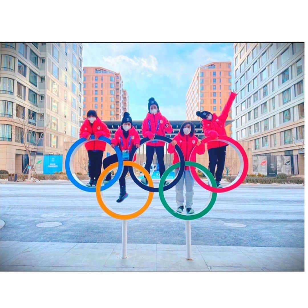吉田夕梨花のインスタグラム：「. Happy Olympic day💙🖤❤️💛💚 . . #pyongchang2018  #beijing2022  #moveforpeace  @gorin  @olympics」