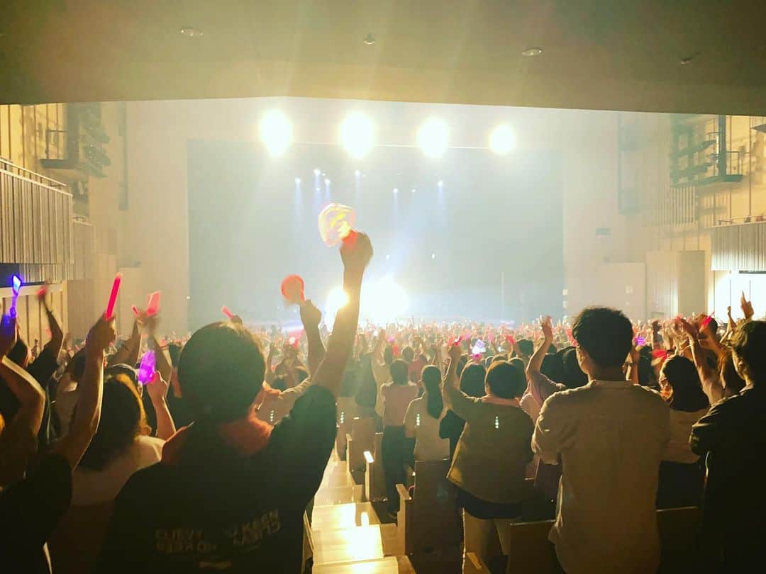 Keen（C&K）のインスタグラム：「【C&K 2022年全国ツアー】  📍8月7日(日) 大阪城野外音楽堂 🎫THANK YOU SOLD OUT!!   残りの公演もチケット僅かです。お早めに!  ⛺野外公演は、大阪と鹿児島の2会場となります！  #candk  #GENTEN」
