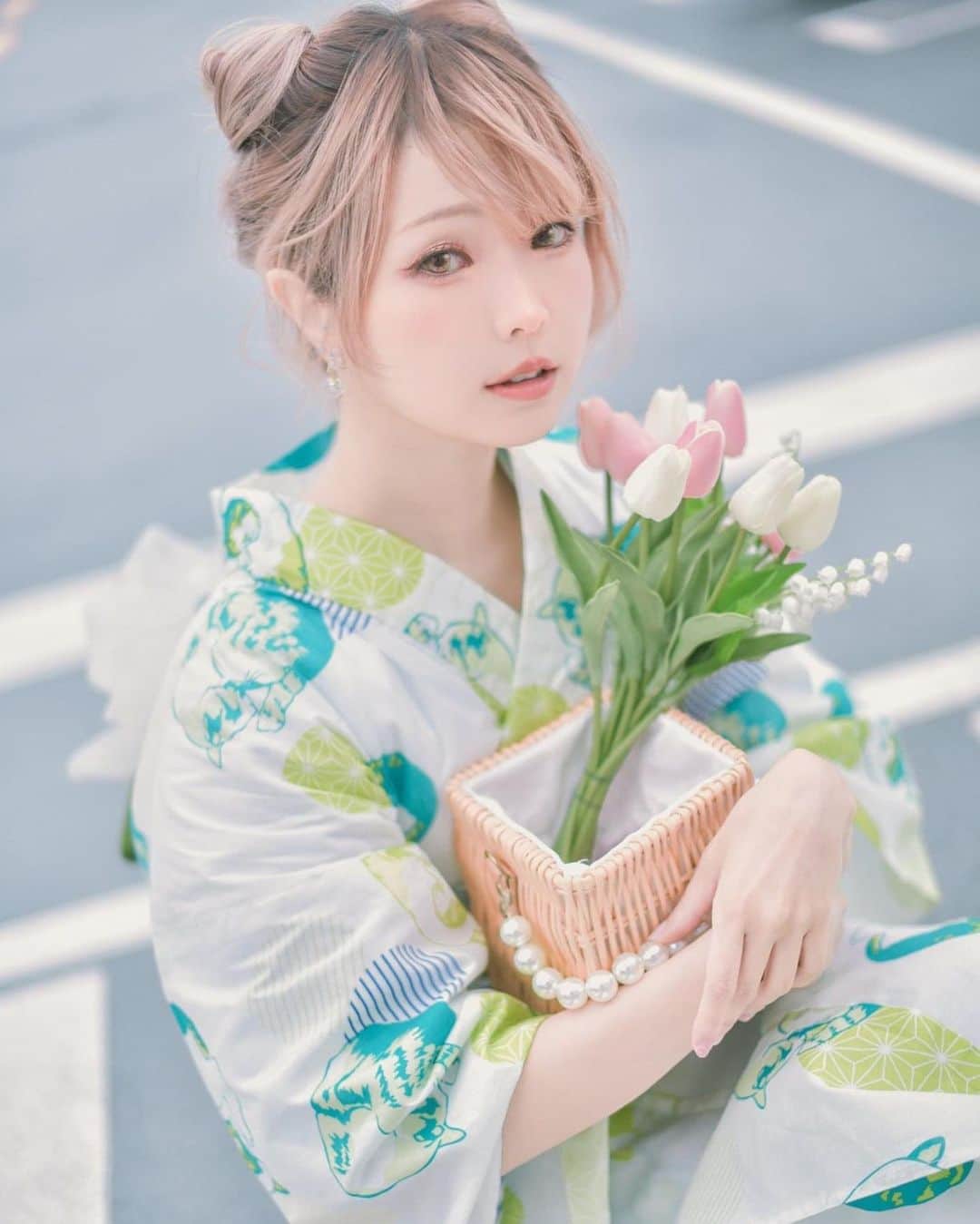 Elyのインスタグラム：「Yukata with Neko-mimi hair style (ﾉ*ФωФ)ﾉ Full set(33p) in this month set A 💌  ✧～✧～✧ 気のままの猫ちゃん✨ 今月のAセット写真(33枚)  ✧～✧～✧ 貓貓浴衣和第一次用真髮綁貓貓耳髮型!(ﾉ*ФωФ)ﾉ 自由自在的貓貓(33p)收錄在本月A組💌  📷 @dzzdm 👘 @kimono_luna  #elycosplay #dailyely #elydaily #blessed #travel  #yukata #ゆかた #浴衣女子」