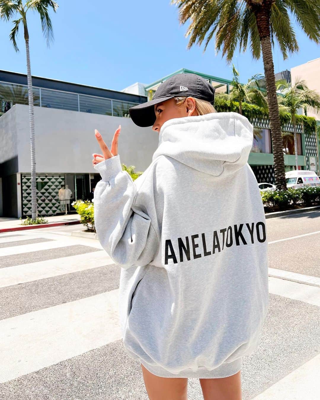 ANELA TOKYOさんのインスタグラム写真 - (ANELA TOKYOInstagram)「#MALIANELA_STYLE in LA