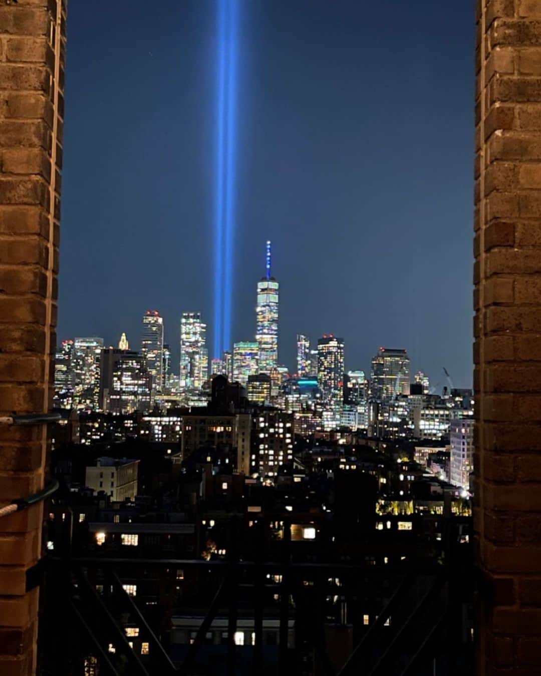サラ・ジェシカ・パーカーのインスタグラム：「September 11th, 2022 Didn’t see you tonight but I know you are there. Never forget. I ❤️ NY. X, SJ」