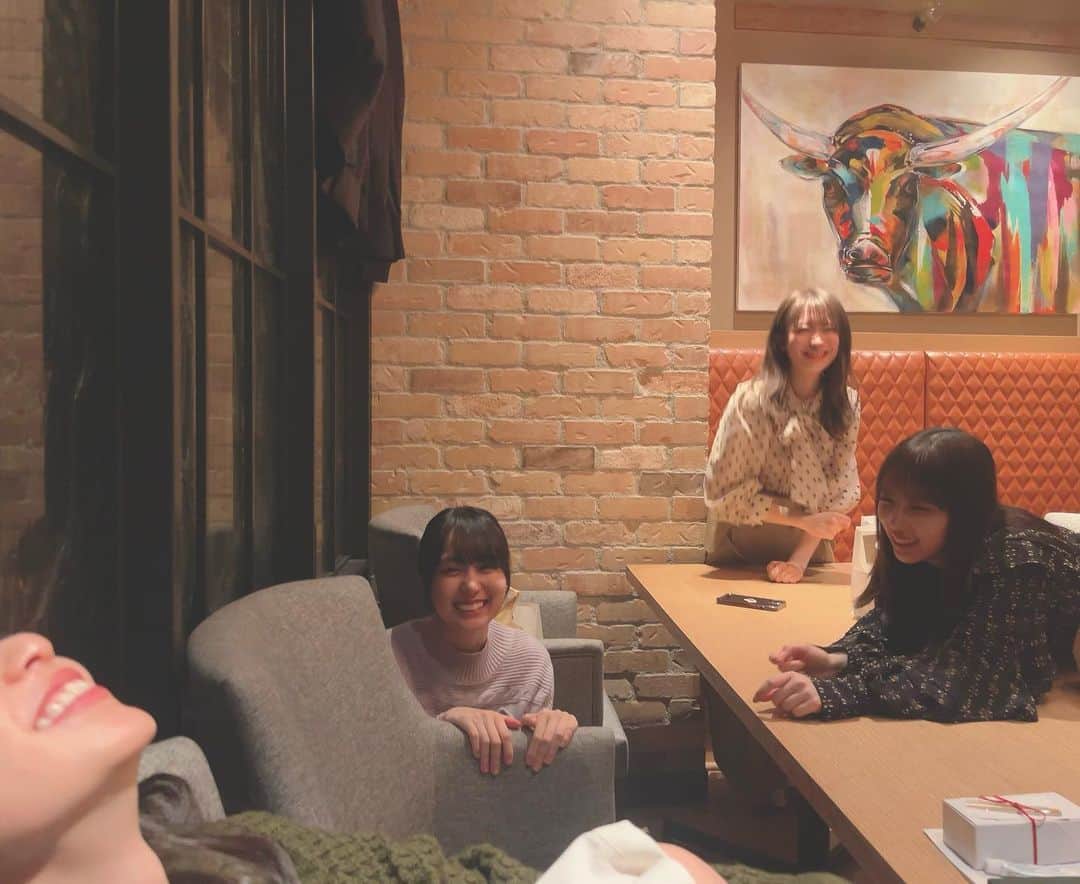 与田祐希のインスタグラム：「乃木坂46の31stシングル「ここにはないもの」MVが公開されました  なんだかすごく楽しくて、笑顔いっぱいな撮影でした🕊  #ここにはないもの」