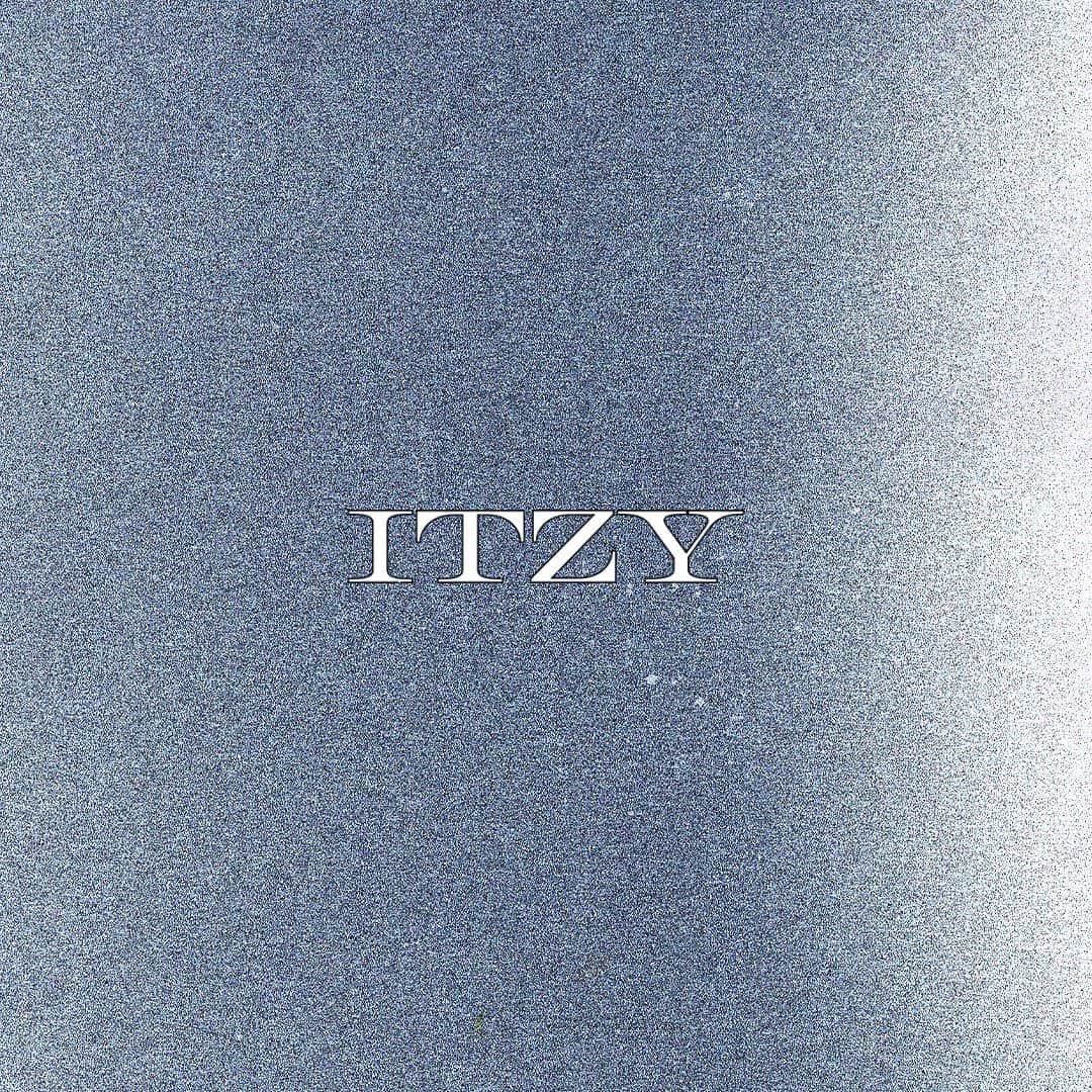 ITZYさんのインスタグラム写真 - (ITZYInstagram)「ITZY <CHESHIRE> TRACK LIST   📍 TITLE TRACK “Cheshire”  ☑️ RELEASE 2022.11.30 WED 6PM (KST) | 4AM (EST) ☑️ PRE-SAVE & PRE-ORDER https://ITZY.lnk.to/CHESHIRE   #ITZY #MIDZY @itzy.all.in.us #ITZYComeback #ITZY_CHESHIRE」11月24日 0時00分 - itzy.all.in.us