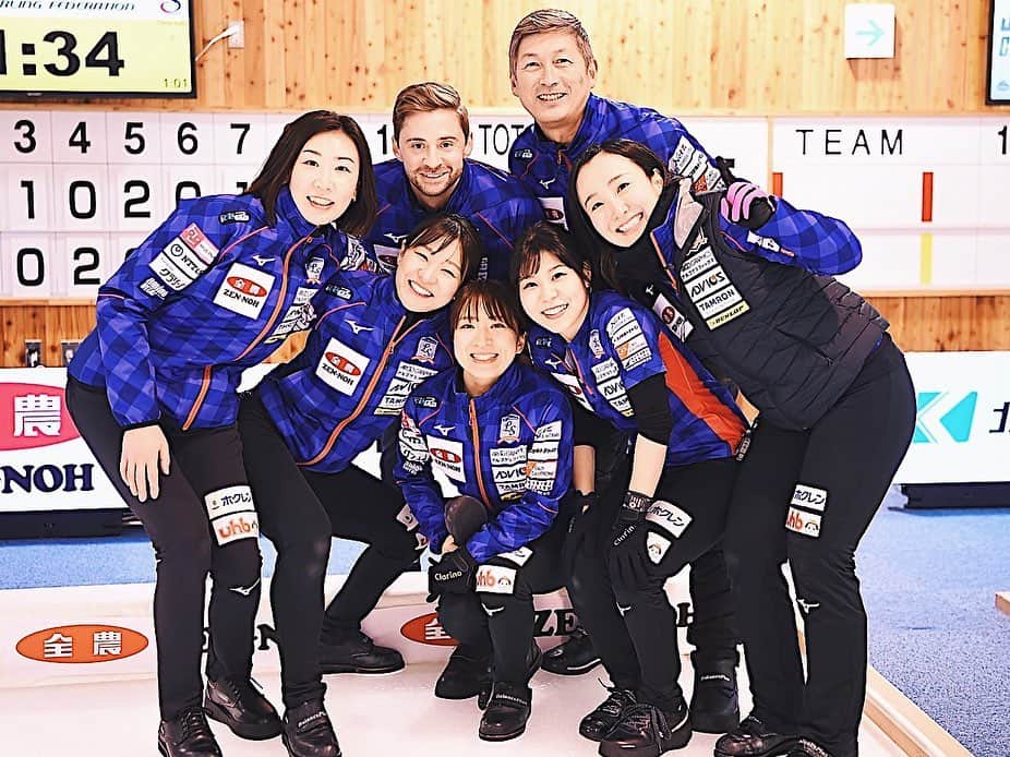 吉田知那美のインスタグラム：「・ Japan curling champion 2023🏆 Our next stage is in Sweden🇸🇪 Can’t wait to play in the WWCC since 2016 we competed last time world.  応援、サポート、製氷、運営、報道、そして対戦。 関わってくださったみなさん本当にありがとうございました。そしてお疲れさまでした。  次のロコ・ソラーレの選手の試合は、エドモントン で行われるJD選手（ @teamk_sturmay )のアルバータ選手権です。 なんとまさかの明日はじまります。そのため現在JDは急いで帰っております🇨🇦 ロコ・ソラーレJD選手の応援、よろしくお願いいたします！ #多忙  #jcc2023 #win #日本代表 #カーリング @locosolareofficial」