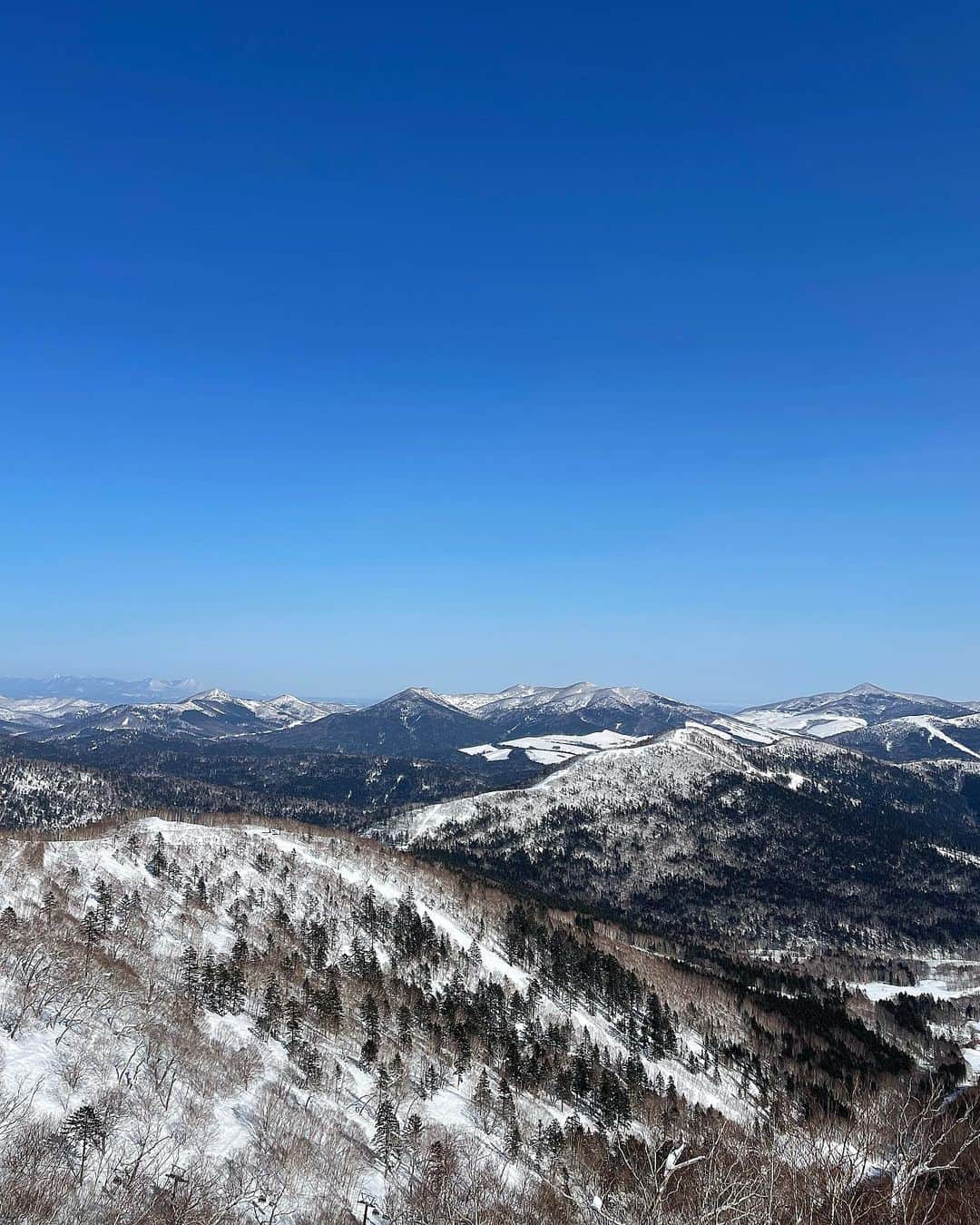 SÜMIREさんのインスタグラム写真 - (SÜMIREInstagram)「. tomamu 🏔❄️ . #hokkaido#tomamu#mountains#winter#snow#snowboarding#japan#北海道#トマム#帯広#雪山#山#雪景色#冬」3月10日 19時28分 - 12_sumiregram_26