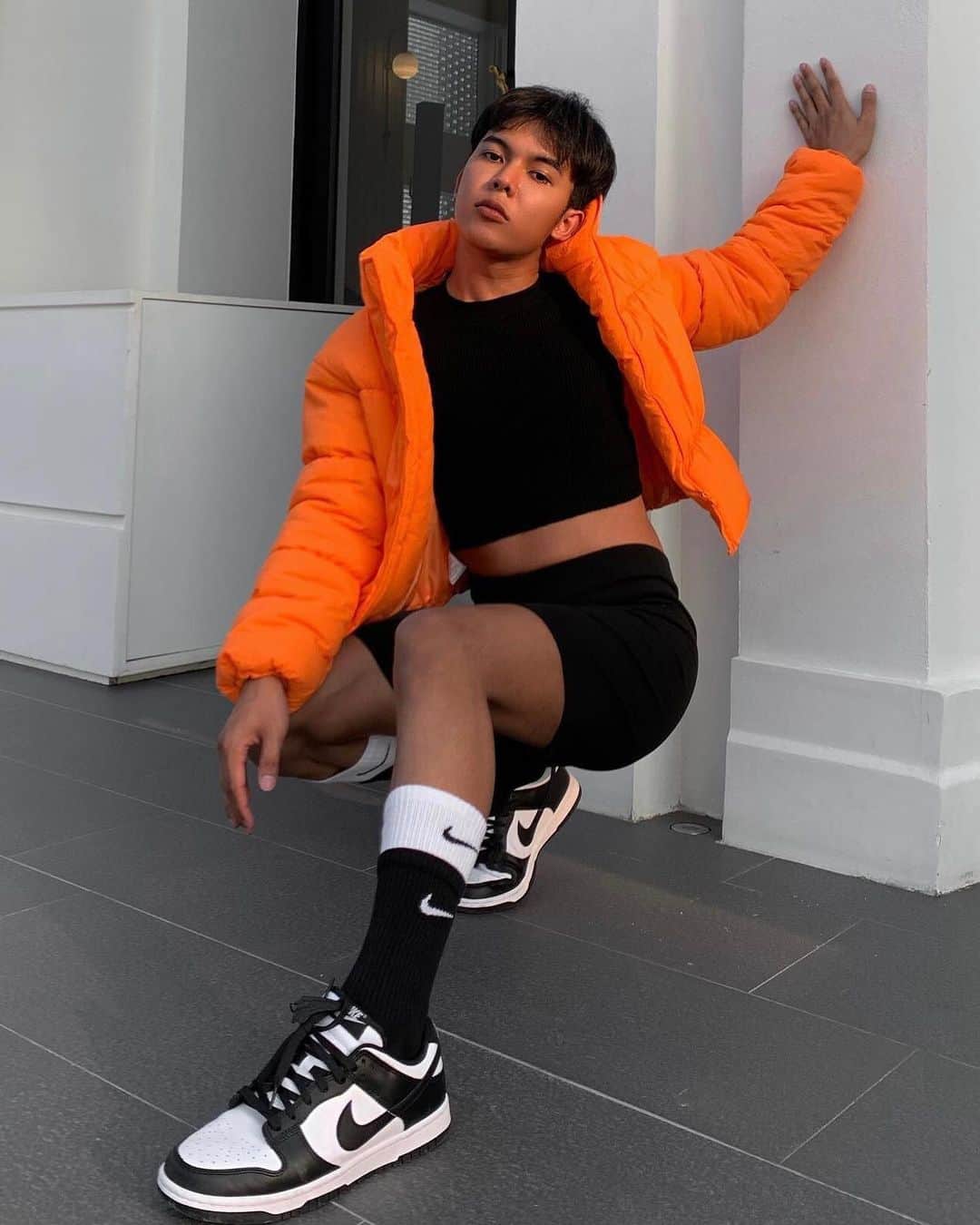 Nike Sportswearのインスタグラム：「Suns out Dunks out.🌞   Styled by you: @folkeswagen @amarahak @eveebabee @hhww66 @whatelijahworeon   Tag your #NikeDunk crew.」