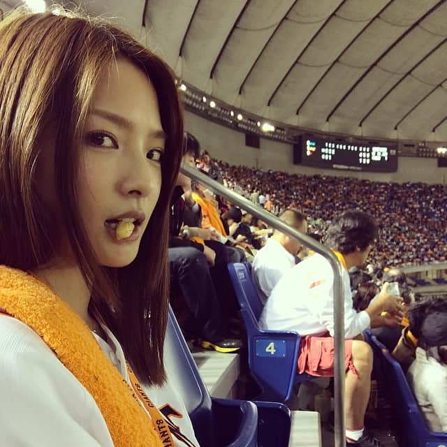 三原勇希さんのインスタグラム写真 三原勇希instagram 熱狂的巨人ファンのまおちんと野球観戦 みよこの美女の姿を 観戦中は人変わりますよ 楽しかった 5月9日 0時45分 Yuukimeehaa